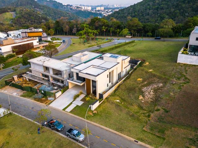 #76 - Casa para Venda em Santana de Parnaíba - SP