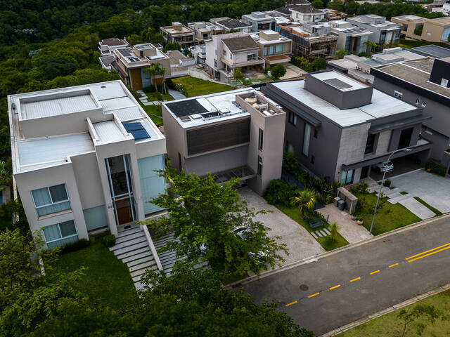 #84 - Casa para Venda em Santana de Parnaíba - SP